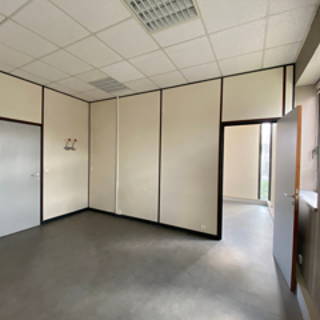 Bureau privé 15 m² 2 postes Location bureau Rue de Témara Saint-Germain-en-Laye 78100 - photo 5
